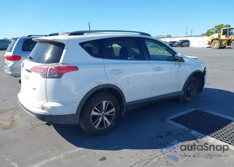 2018 Toyota Rav4 Xle z USA, uszkodzony, nr VIN JTMWFREV6JD133146